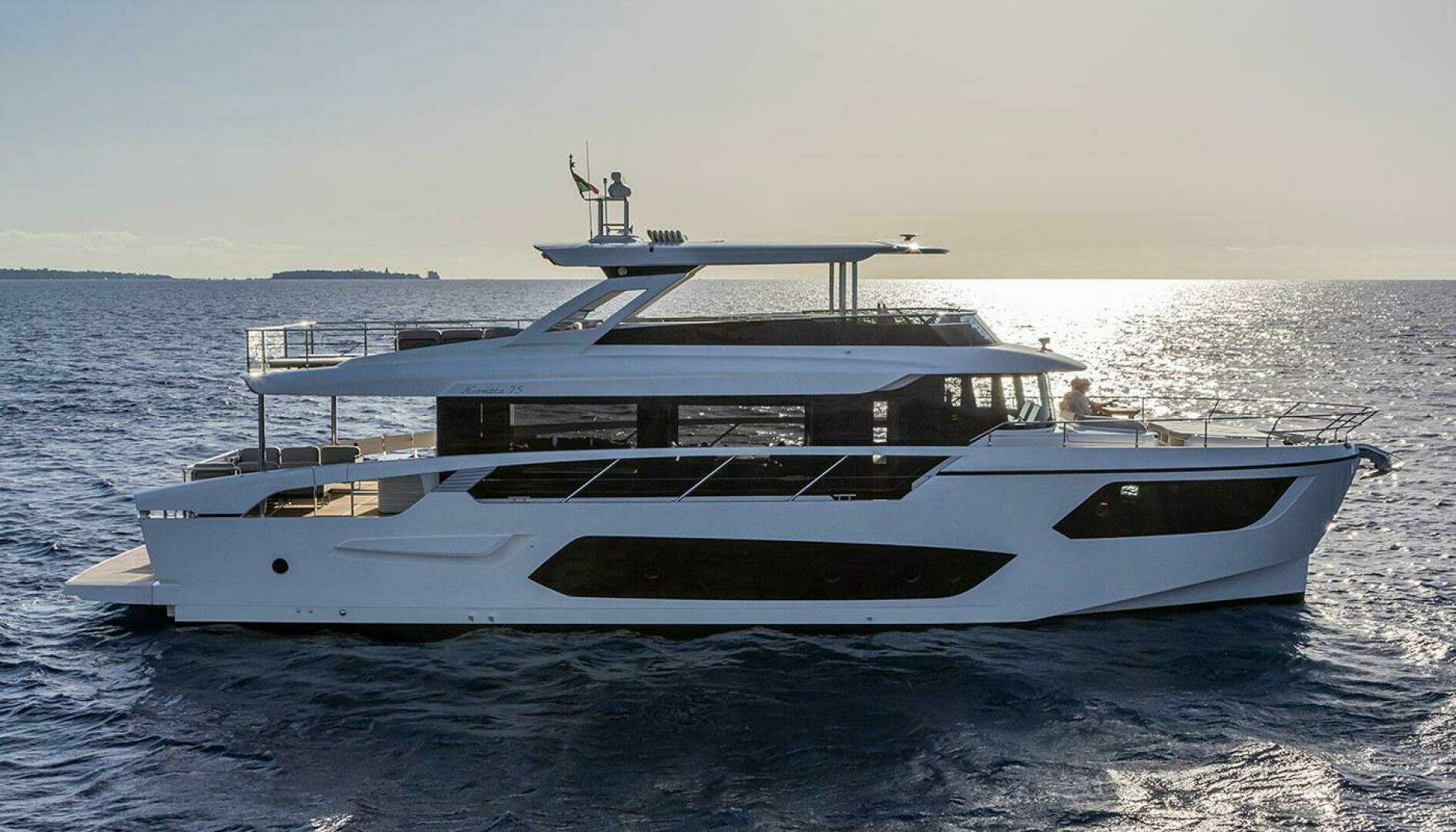 2027 Absolute Navetta 75 - Image 3
