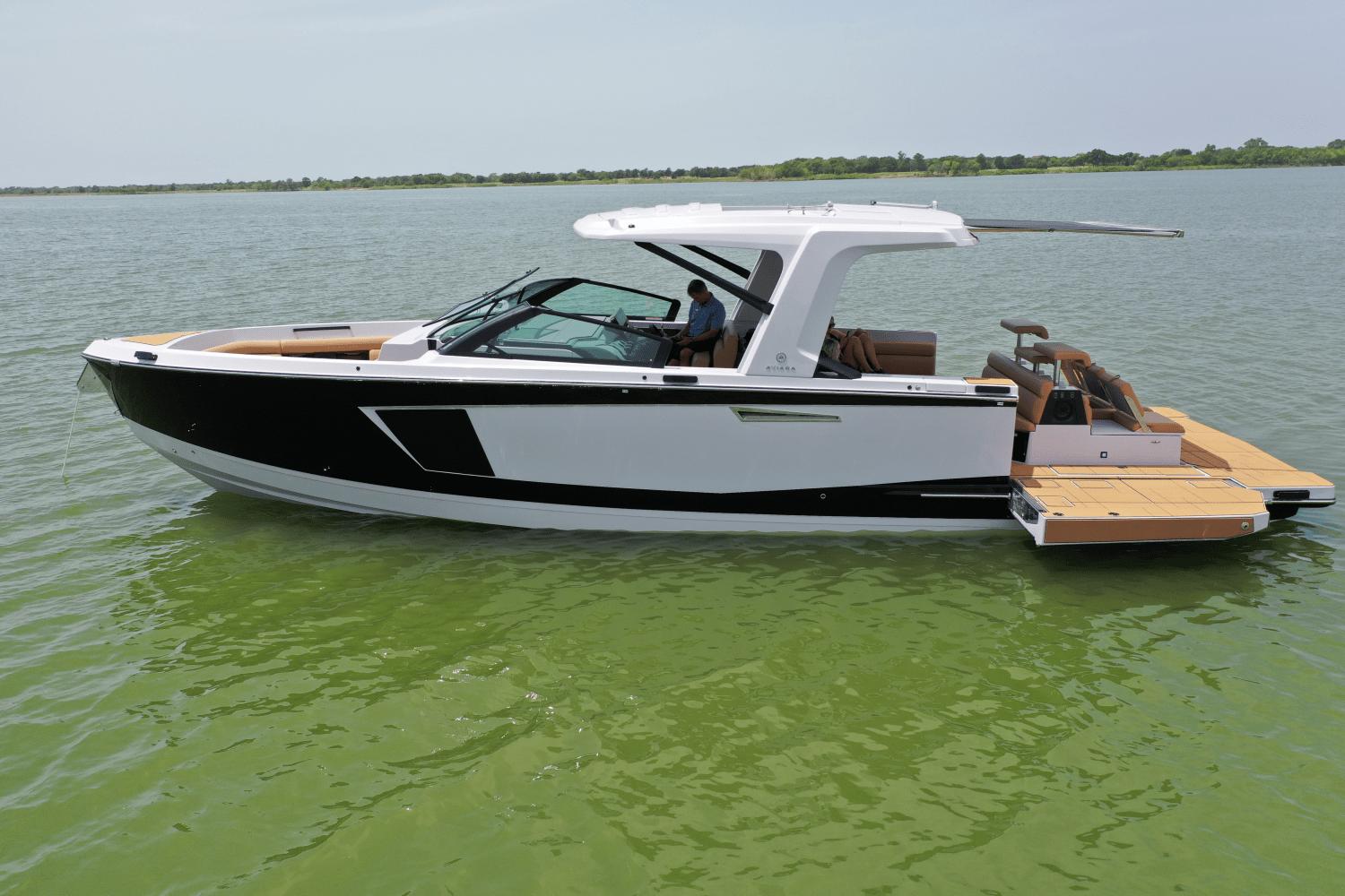 2025 Aviara AV40 - 16