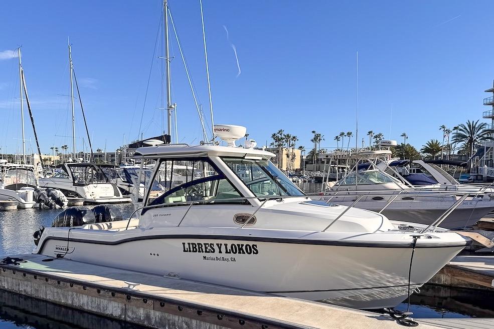 2016 Boston Whaler 285 Conquest