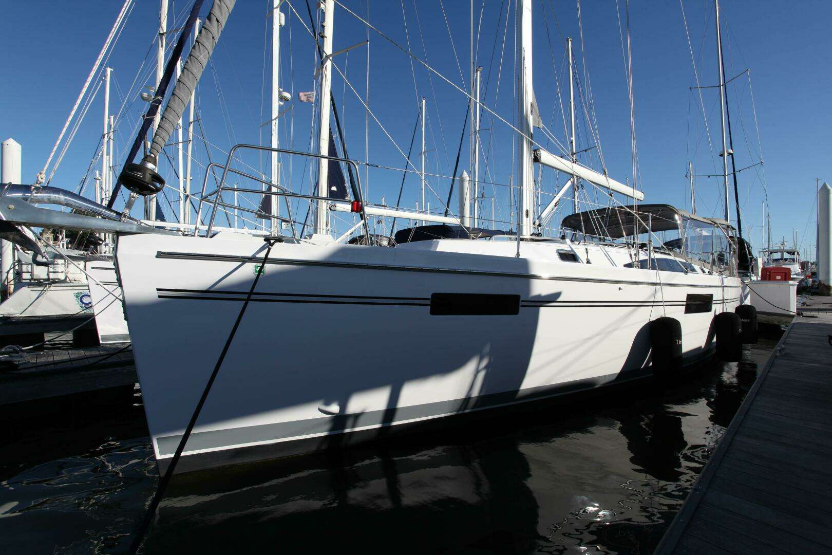 2025 Catalina 426 - Image 26
