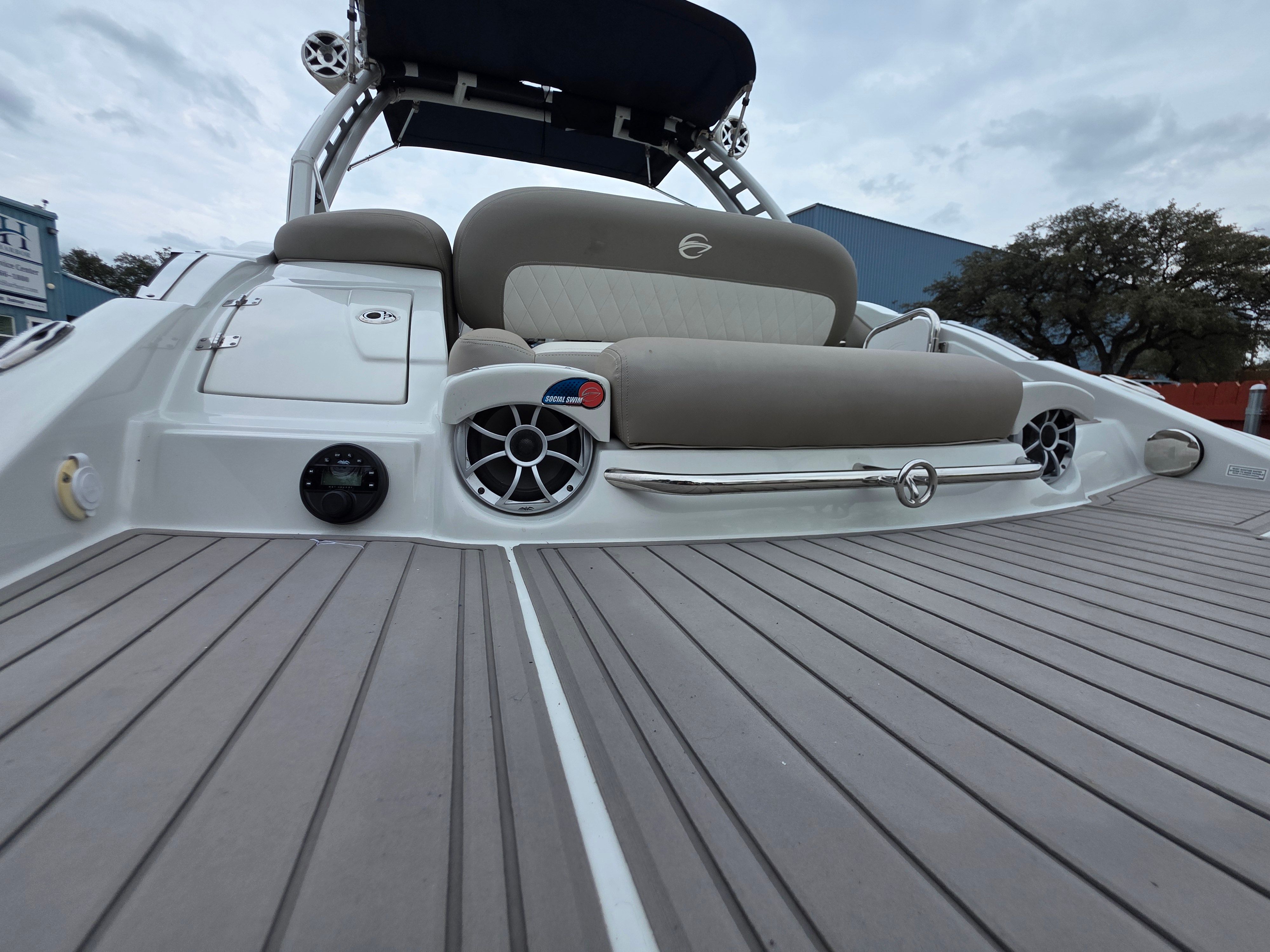 2022 Crownline Eclipse E255 - 9