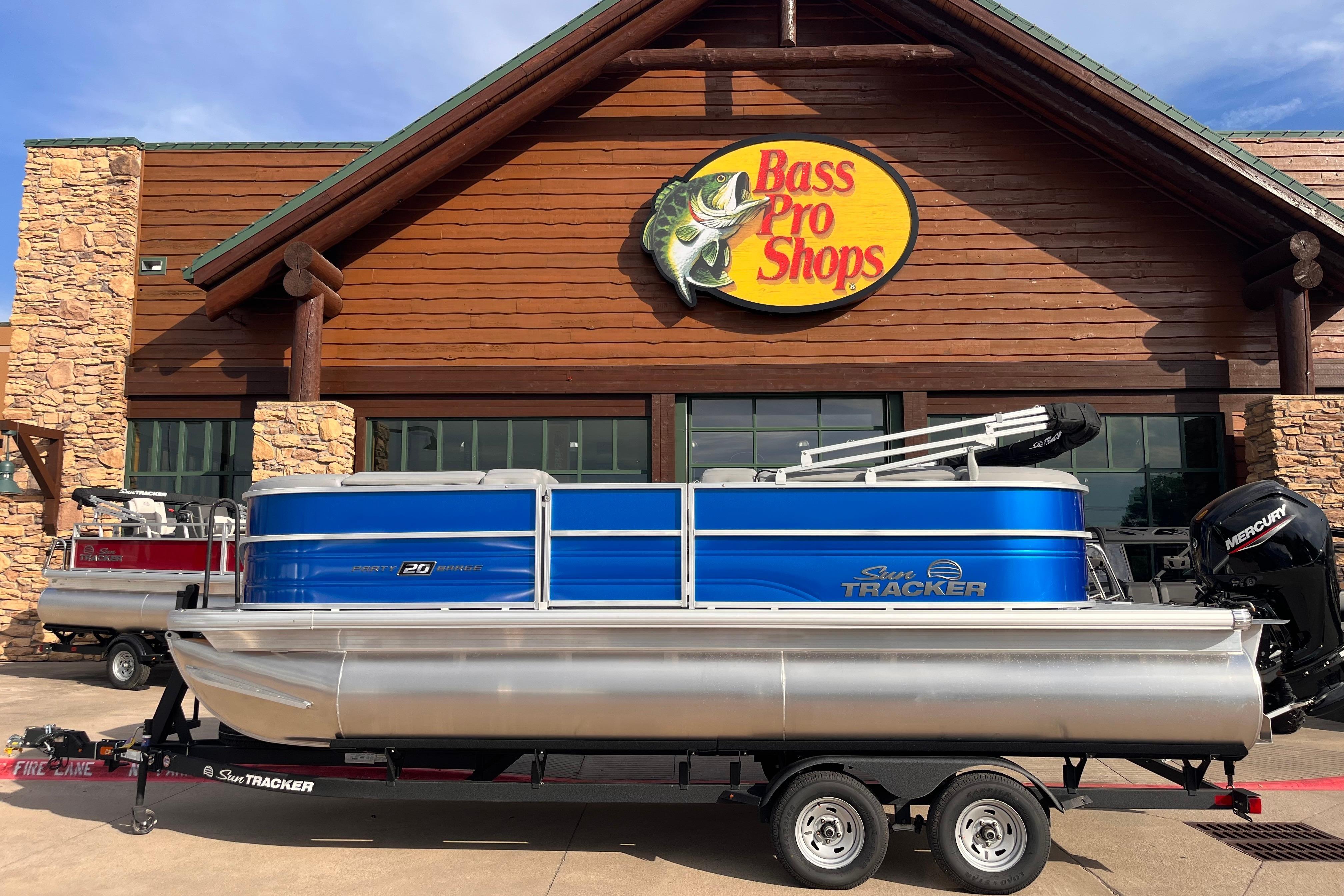 2026 Sun Tracker Party Barge 20 DLX