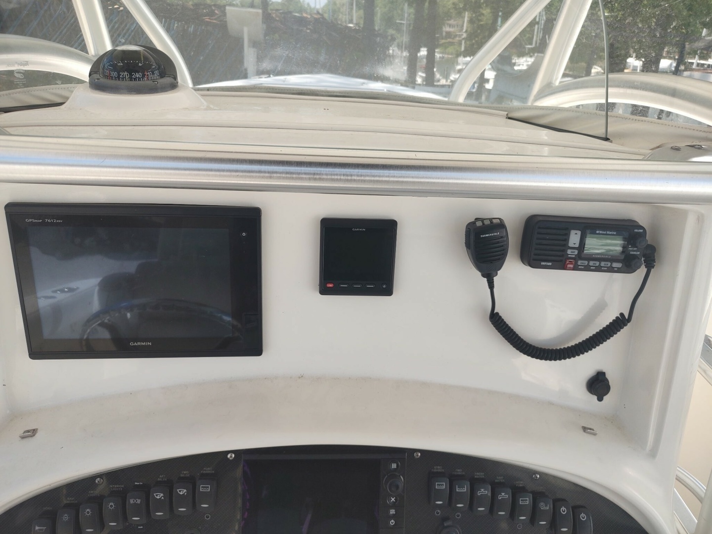 2006 Boston Whaler 320 Outrage - Image 25