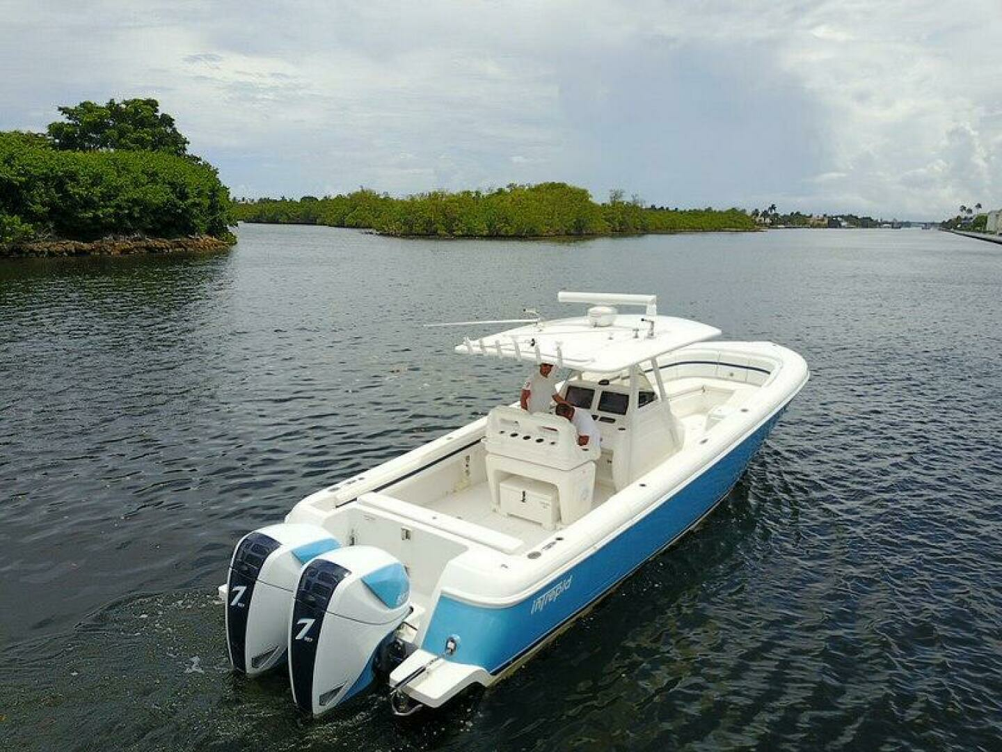 2015 Intrepid 375 Center Console - Image 3