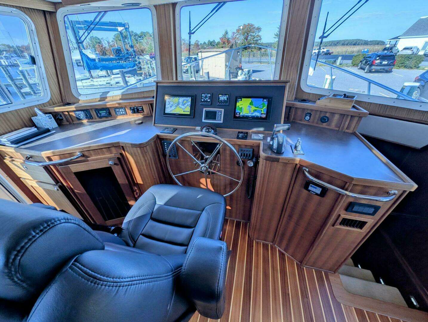 2015 American Tug — - Image 20