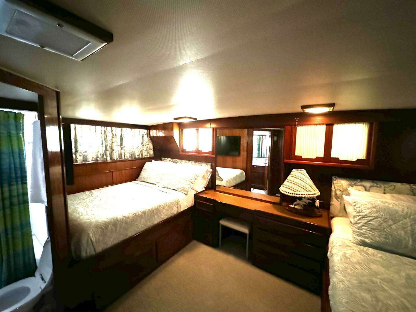 1975 Hatteras 58 LRC - Image 38