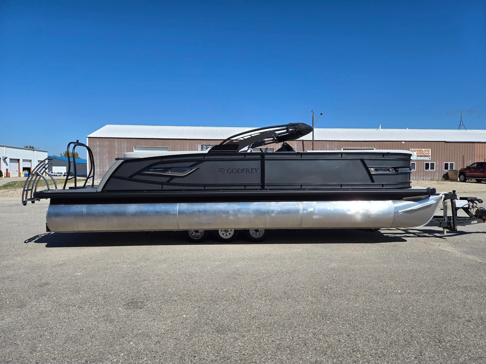 2026 AquaPatio 255 SBC - 6