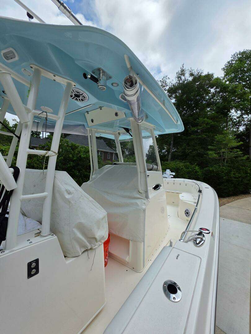 2021 Cobia 301 Center Console - Image 28