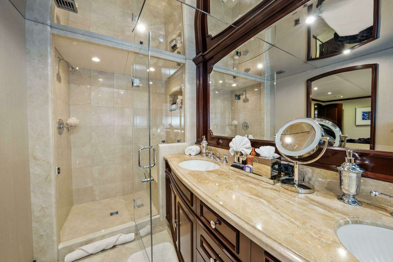 2005 Trinity Yachts Tri-Deck - Image 30