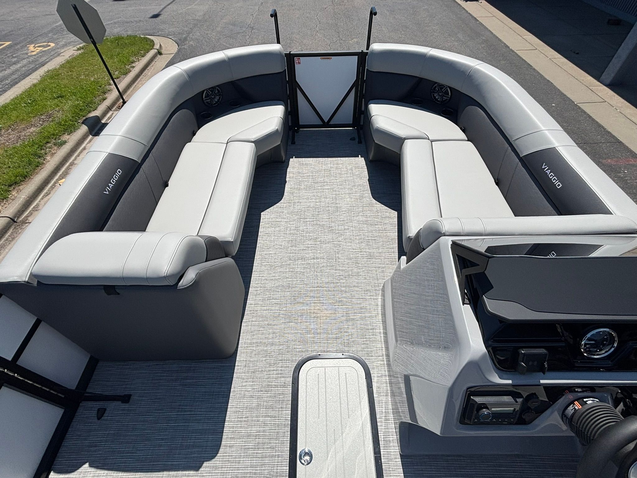 2026 Viaggio V22U - 15