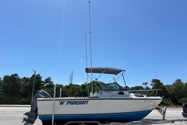 1989 Pursuit 2270 Kodiak