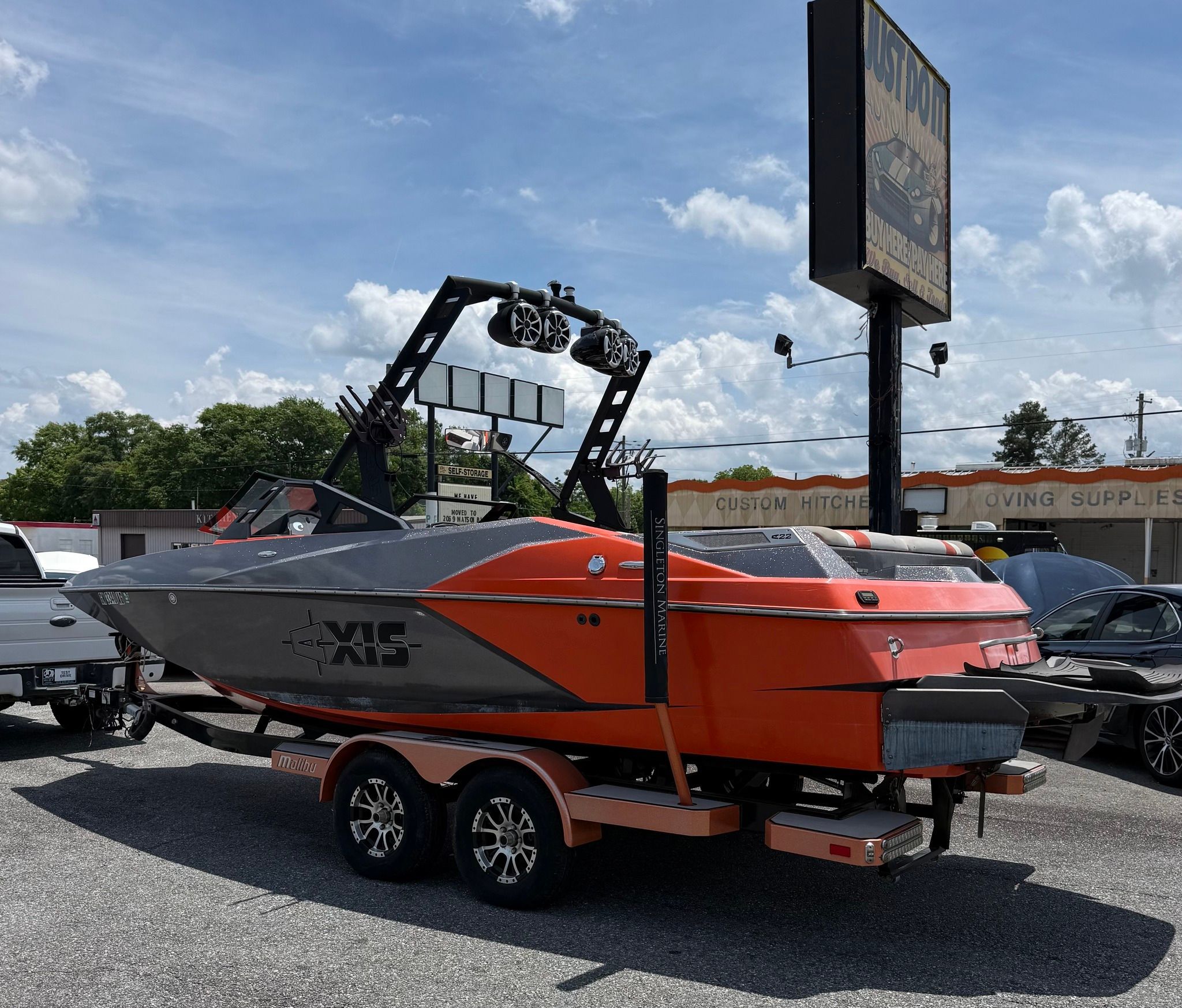 2017 Axis A22