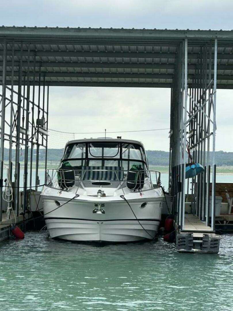 2007 Regal 4460 Commodore - Image 2