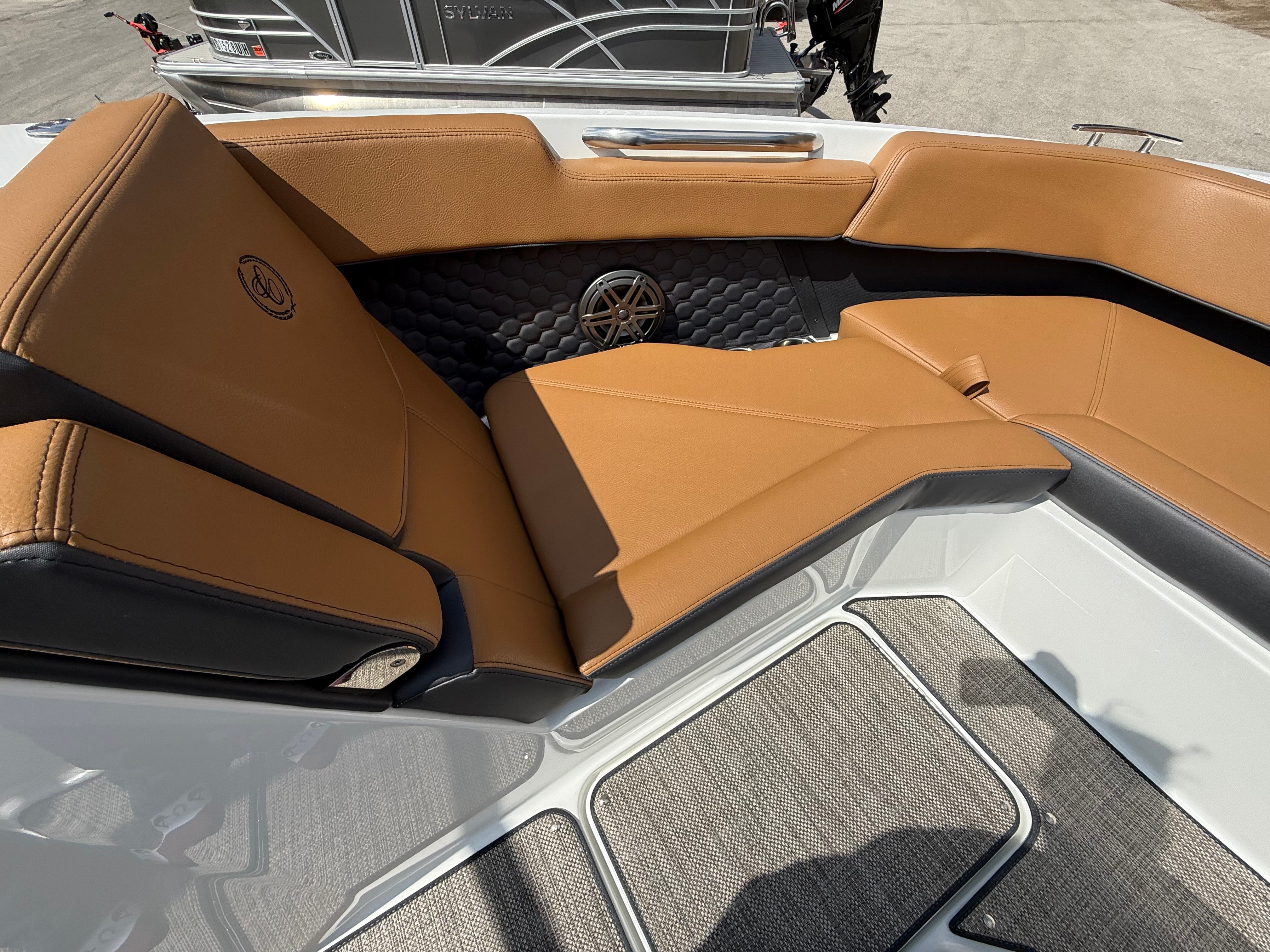 2026 Cobalt R6 Surf - 35