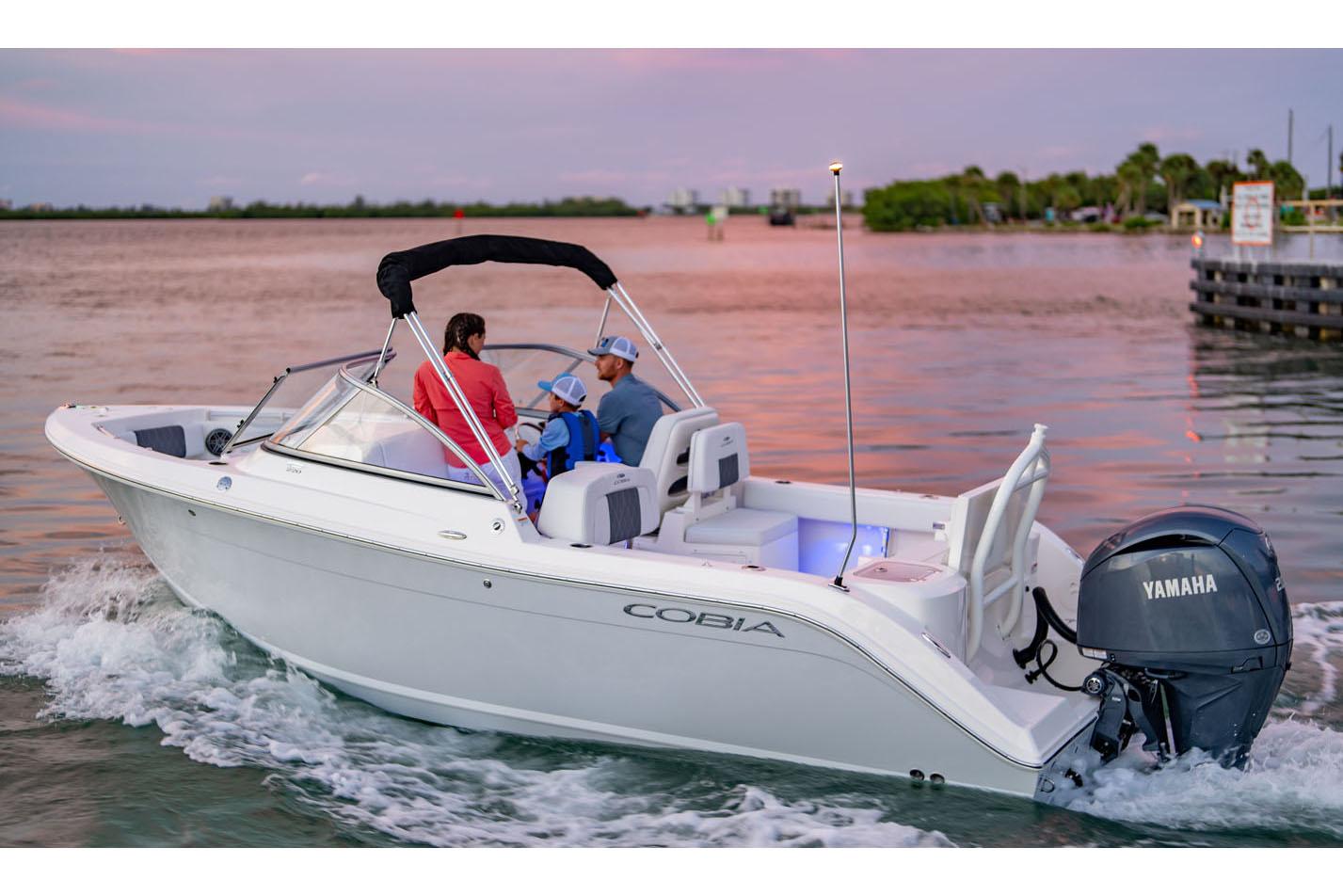 2026 Cobia 220 Dual Console