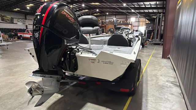 2023 Tracker Pro Team 195 TXW W/ Mercury 150 - 4