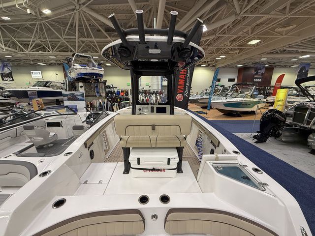 2025 Yamaha Boats 222 FSH Sport E - 4