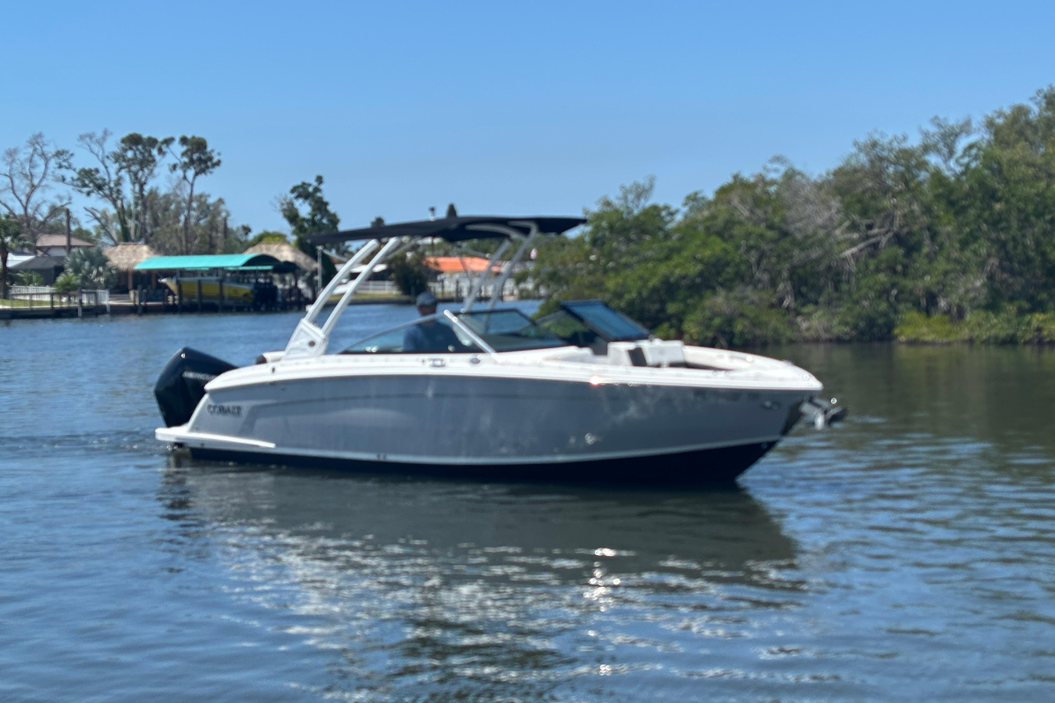 2022 Cobalt R6 Outboard
