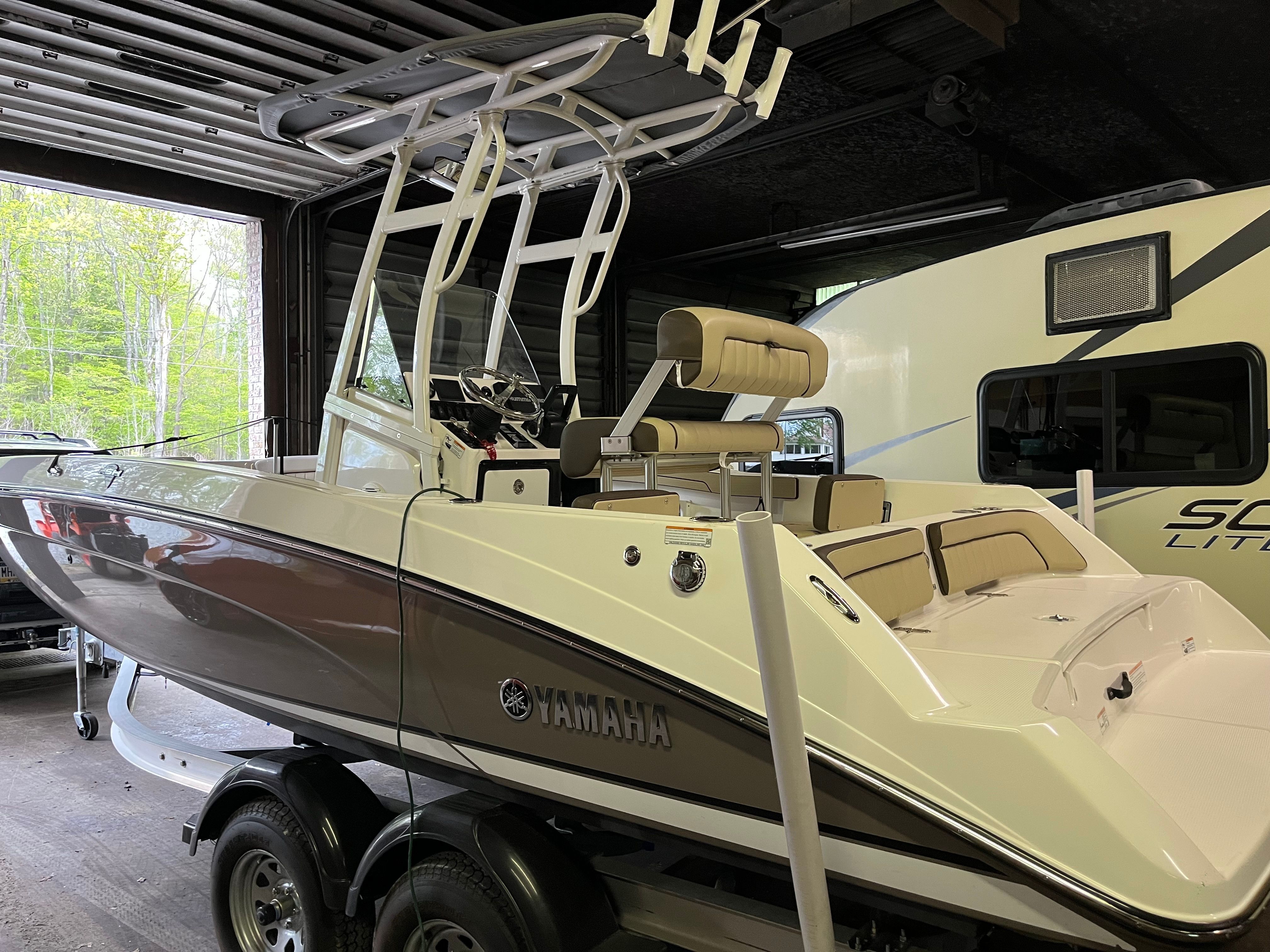 2022 Yamaha Boats 210 FSH Sport