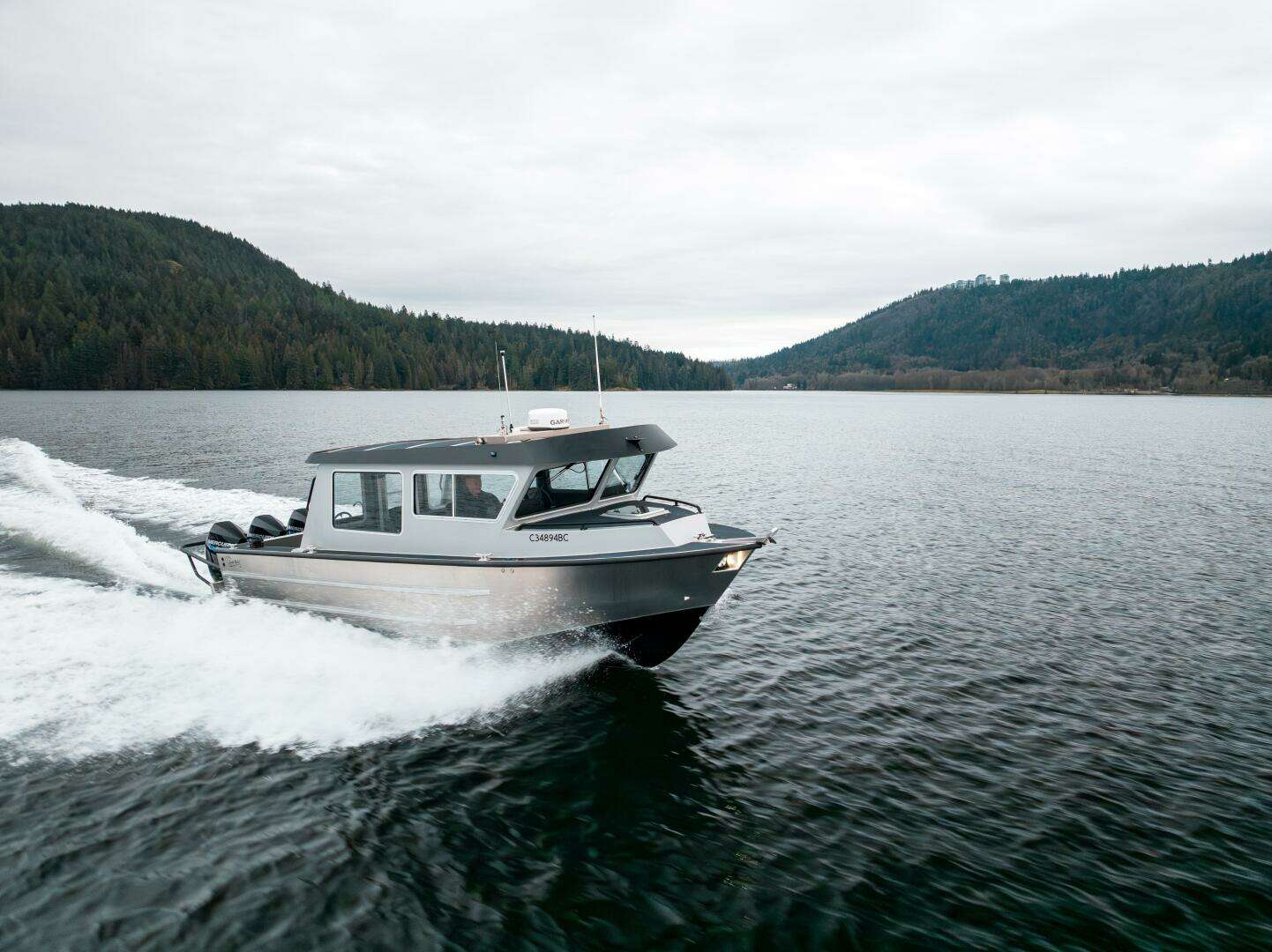 2023 Liquid Metal Maquinna Crew - Image 7