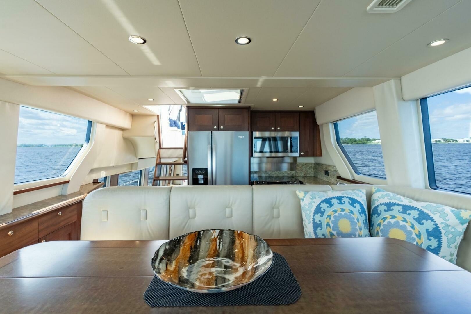 2009 Pacific Mariner 65 Motor Yacht - Image 31