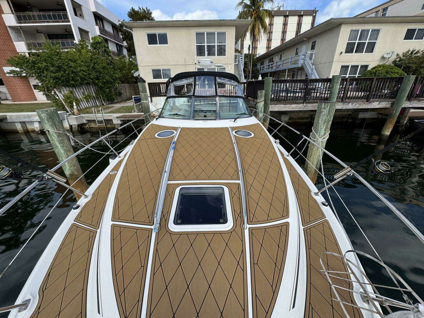 2002 Sea Ray 360 Sundancer - Image 10