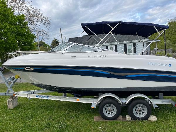 1997 Four Winns 225 Sundowner - 8