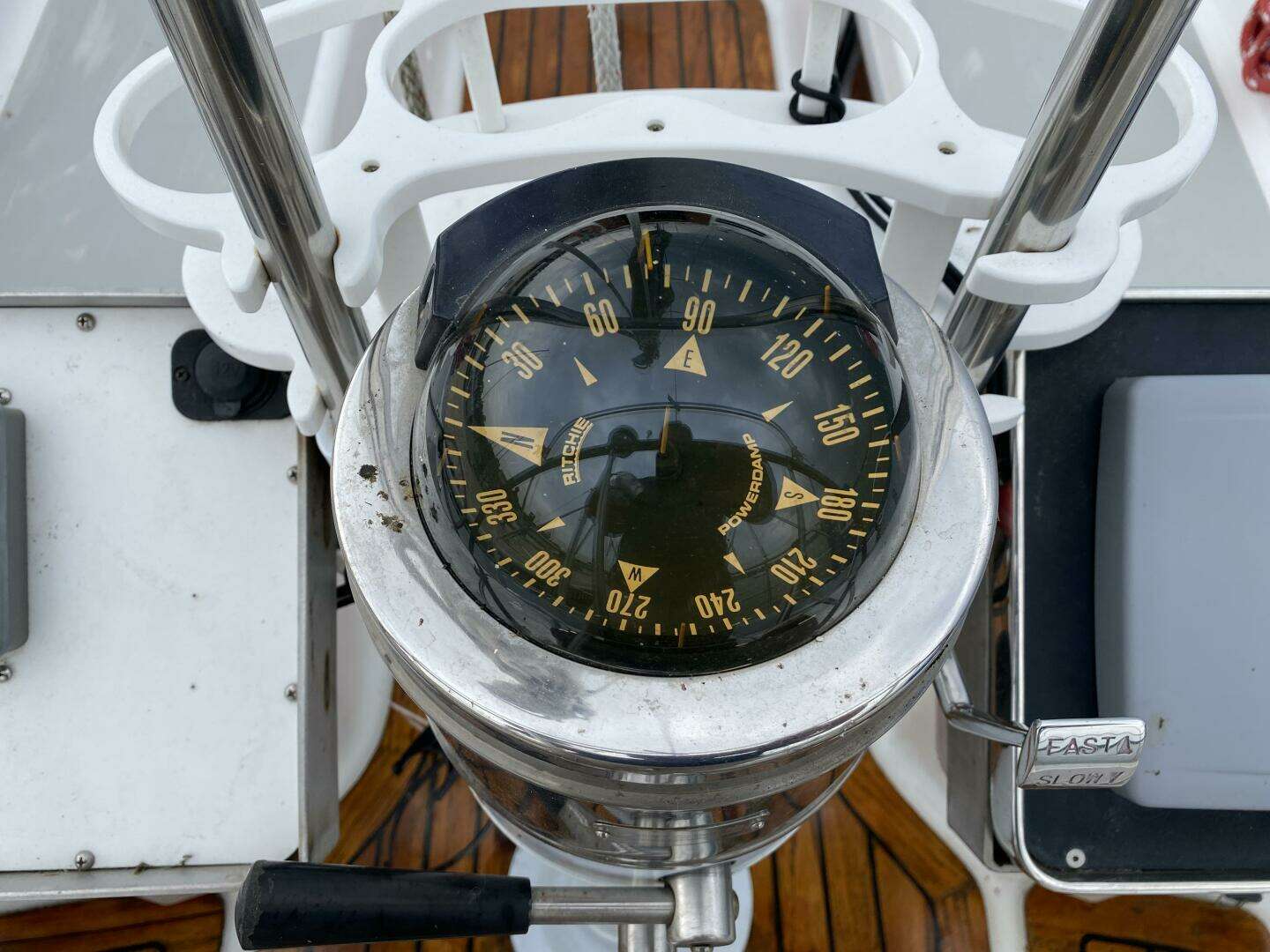 1989 J Boats J/40 - Image 31