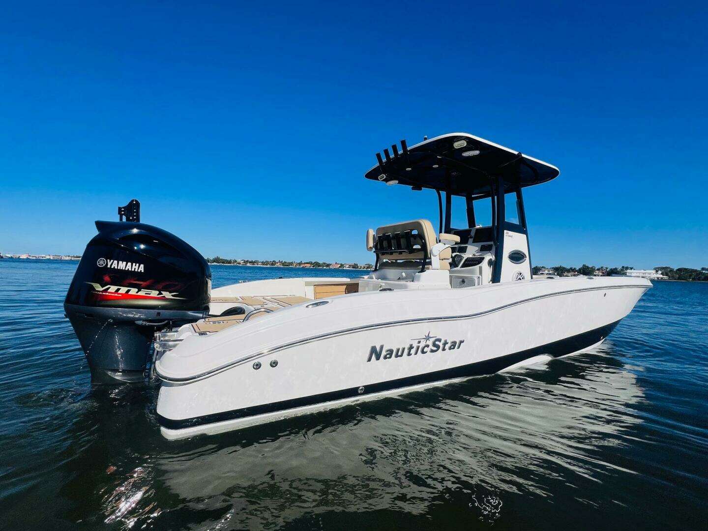 2020 NauticStar 251 Hybrid - Image 13