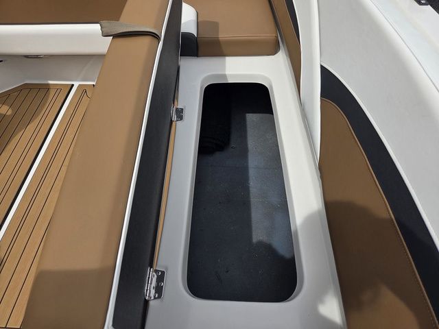 2026 Starcraft SVX OB 191 w/140hp and Trailer - 34