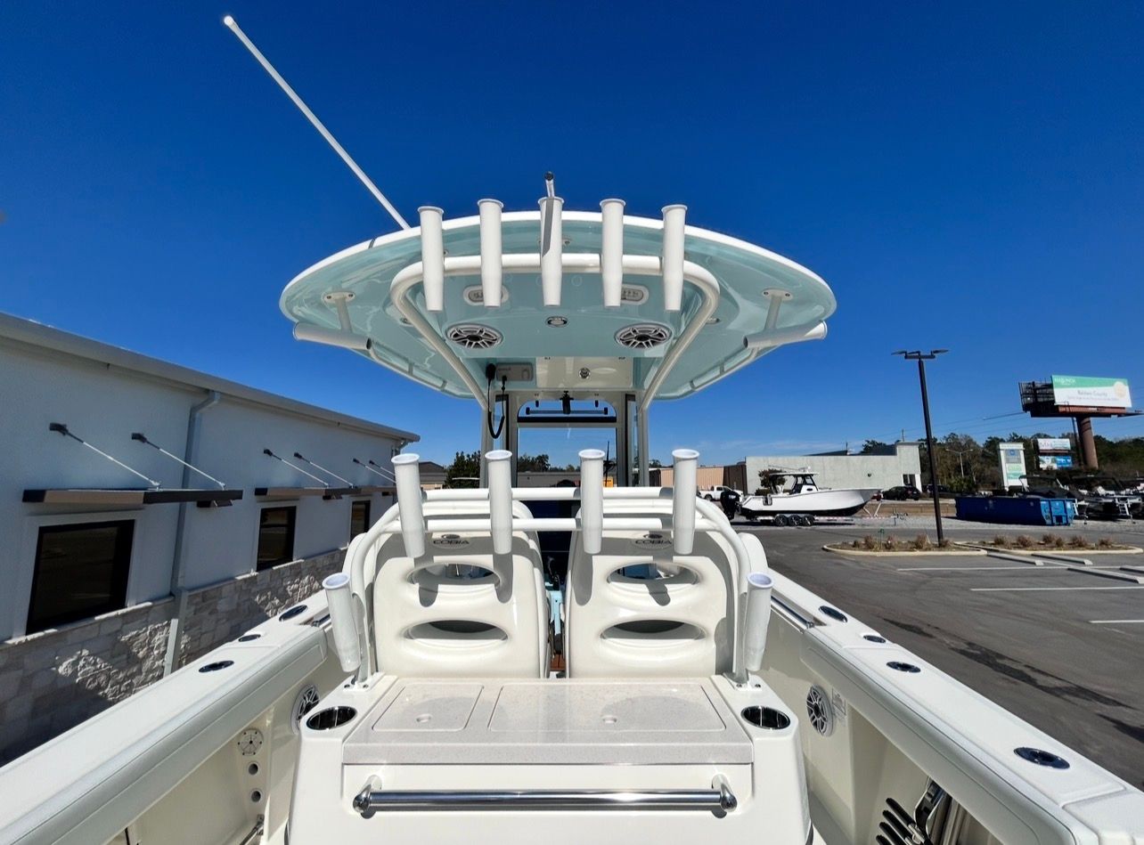 2026 Cobia 285CC - 19