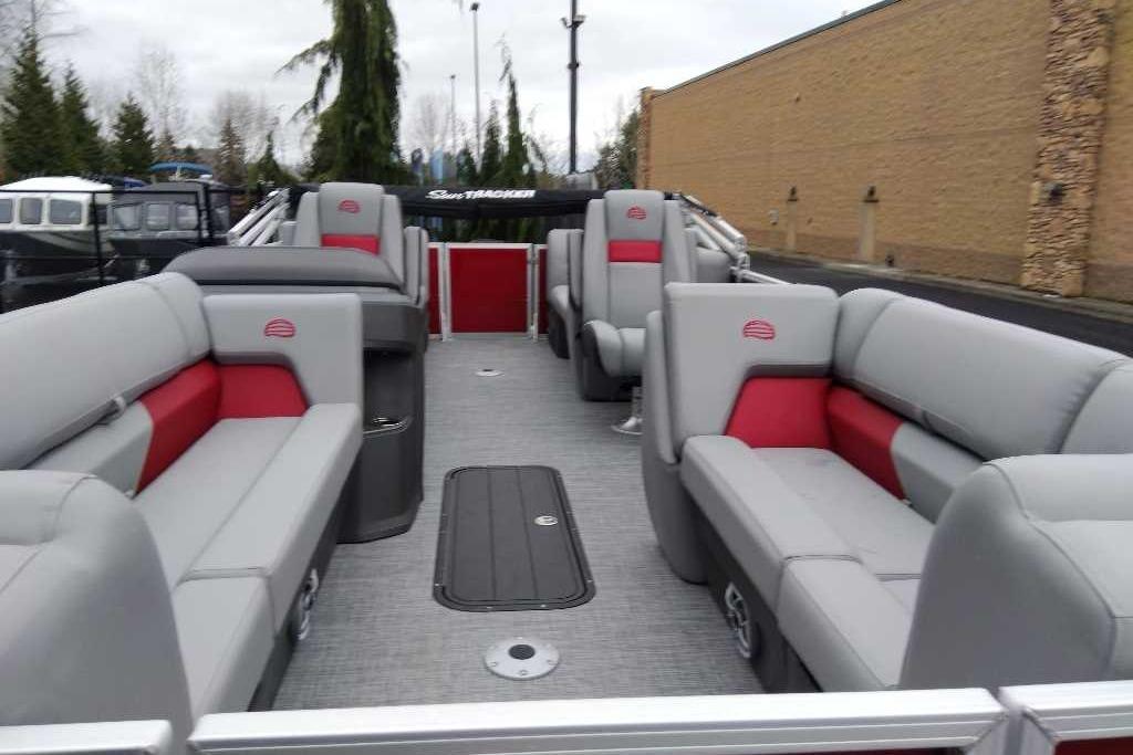 2026 Sun Tracker Party Barge 22 XP3 with spacious seating and modern design.