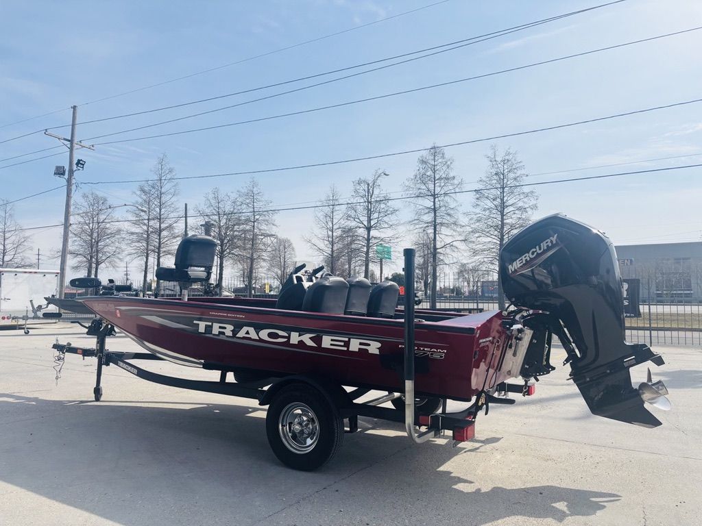 2025 Tracker Pro Team 175 Crappie Edition - 17