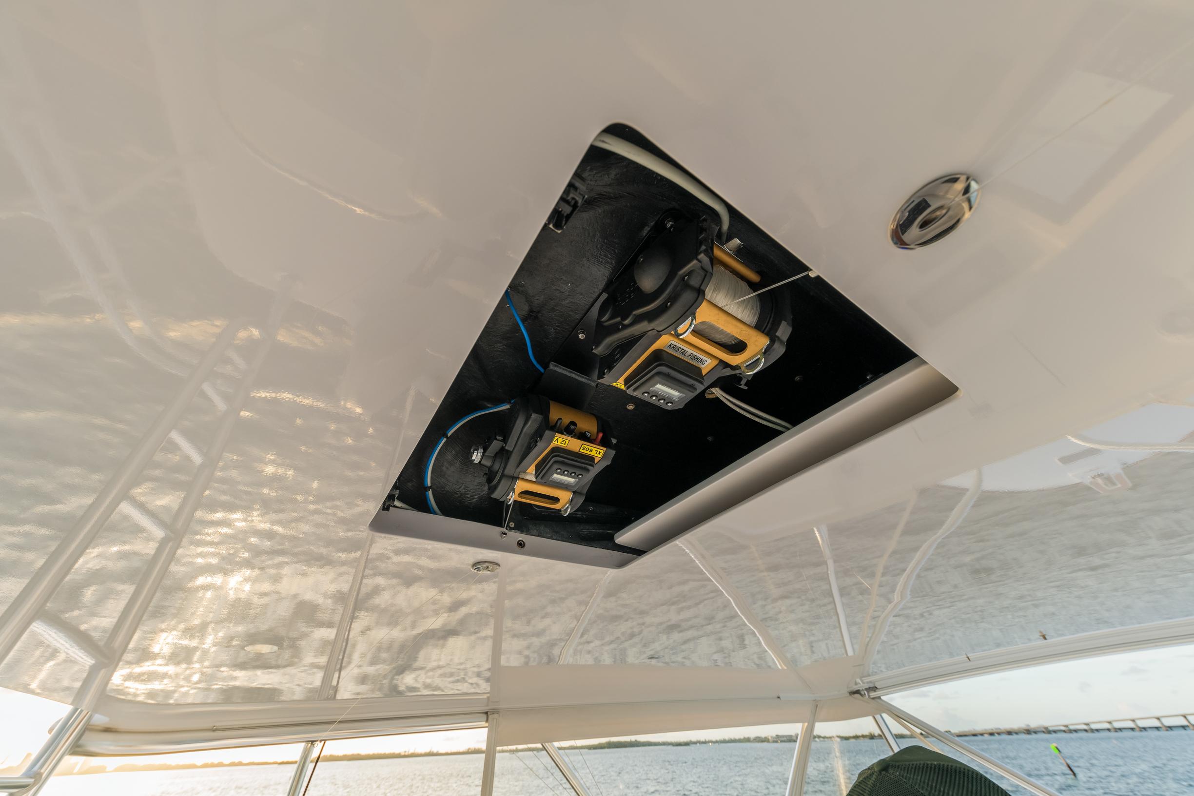 Ceiling view of 1999 Donzi R58 Convertible with speakers.