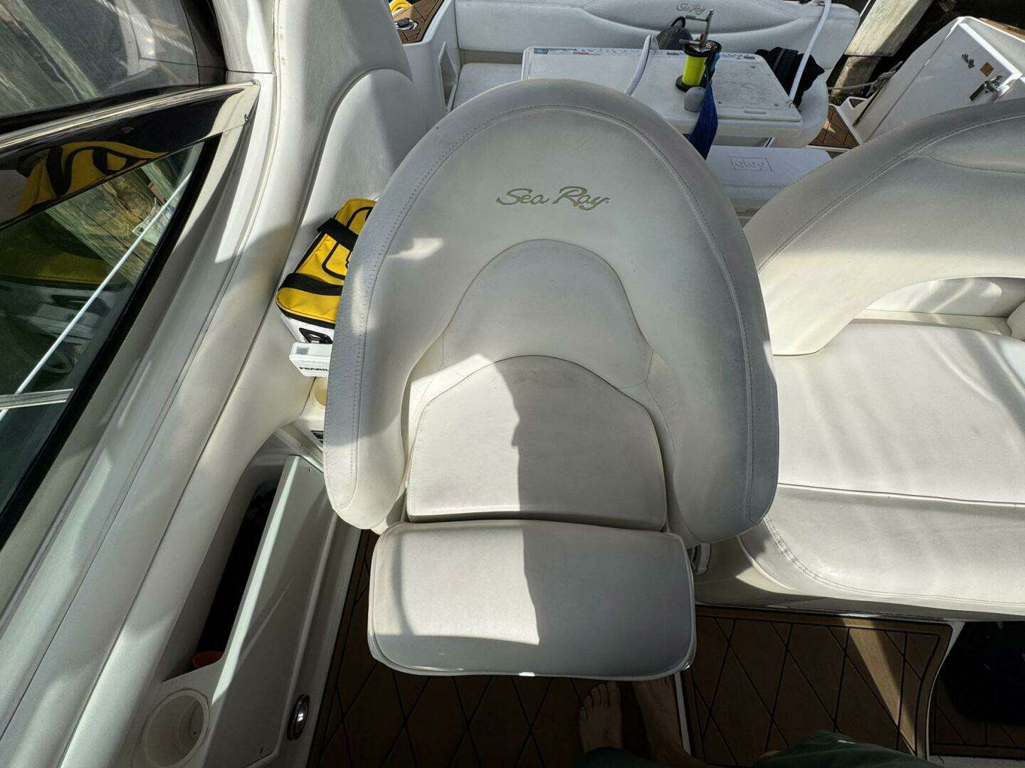 2002 Sea Ray 360 Sundancer - Image 16