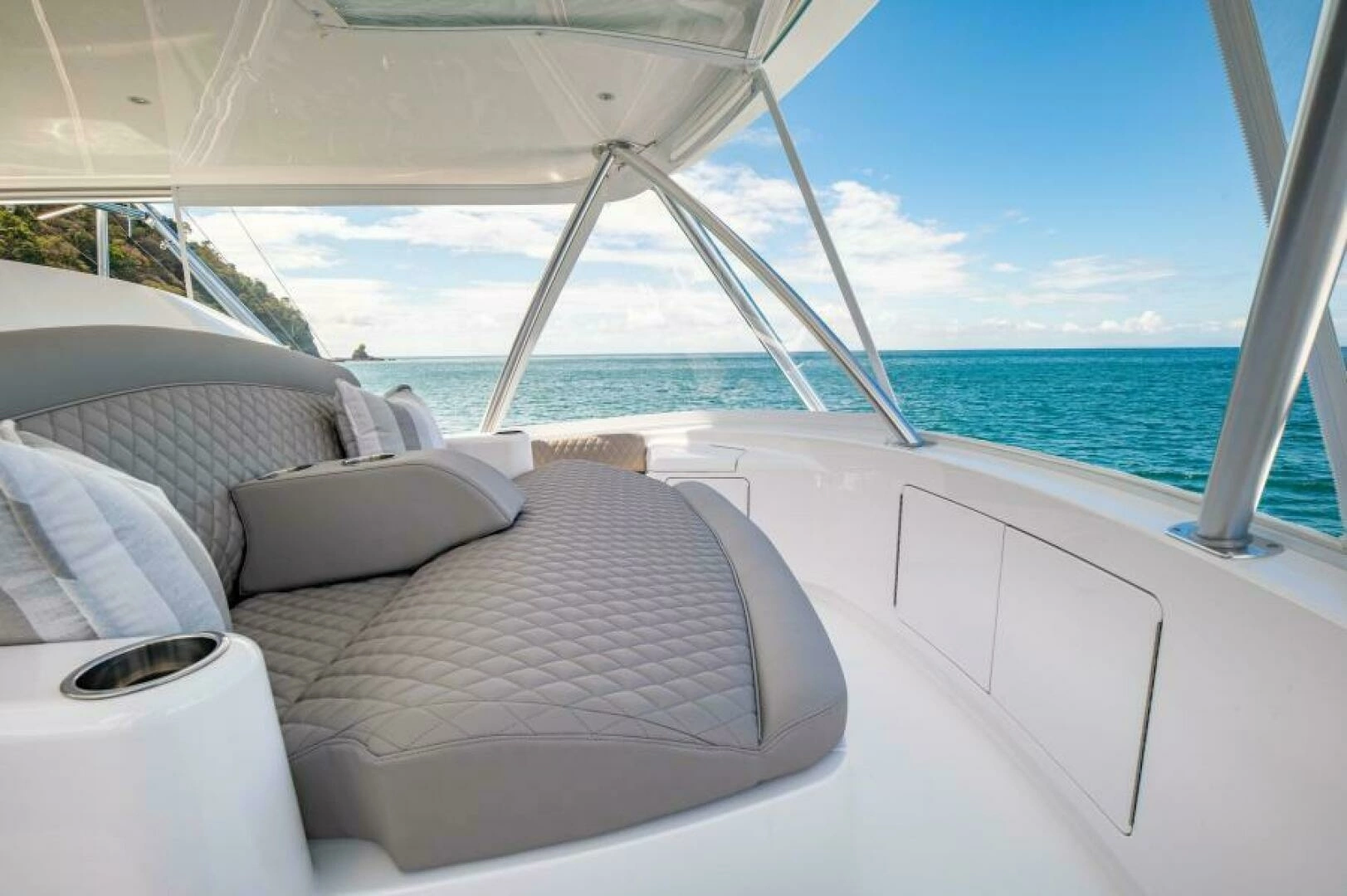 2023 Viking 64 Convertible - Image 46