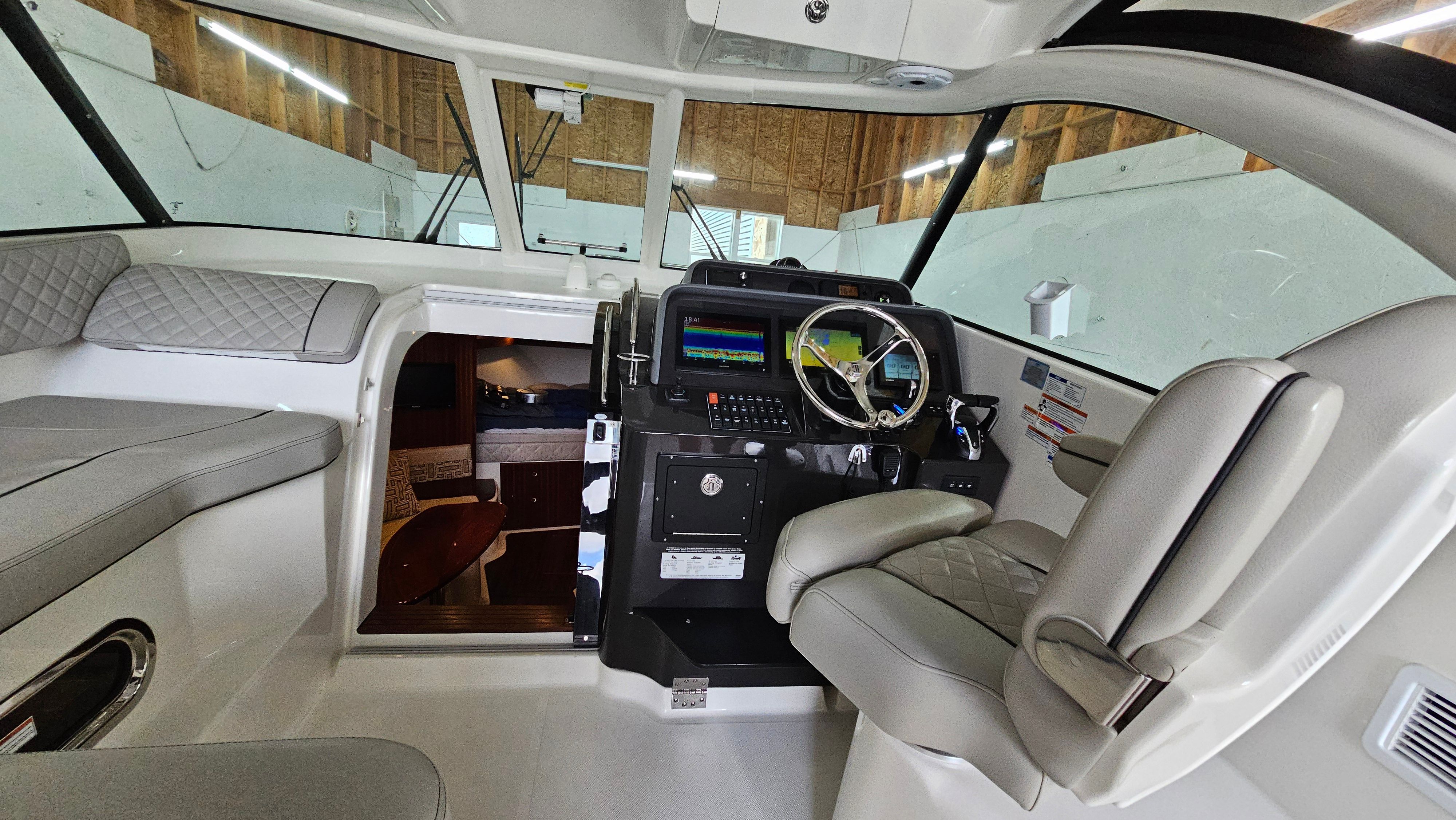 2022 Pursuit OS 385 Offshore - 7