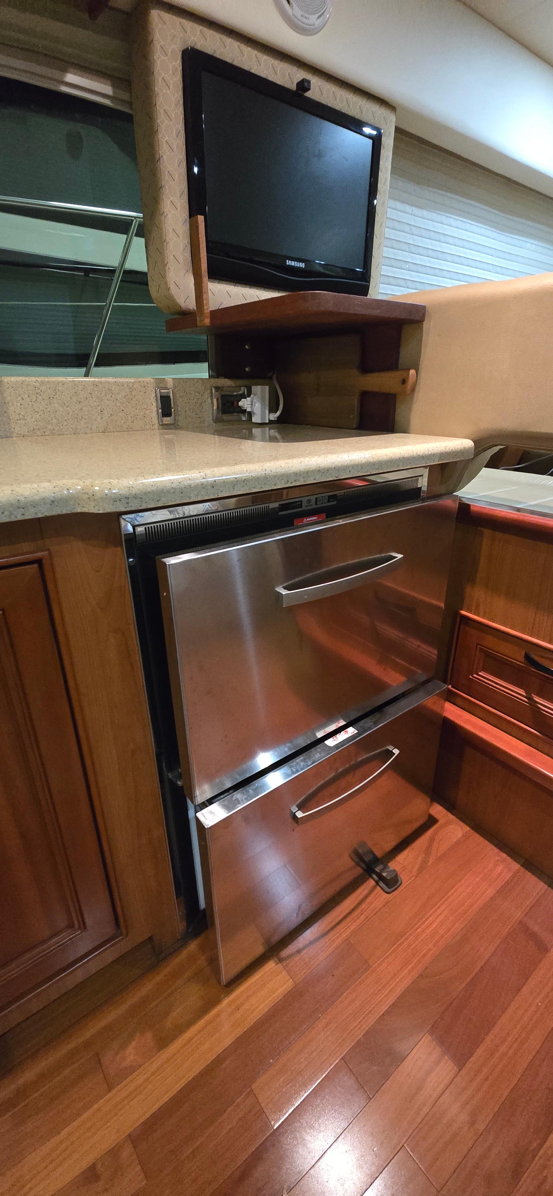 2011 Mainship 395 Trawler - 53