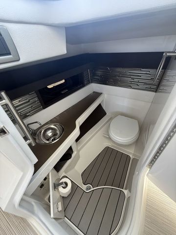 2026 Sea Ray SLX 310 - 6