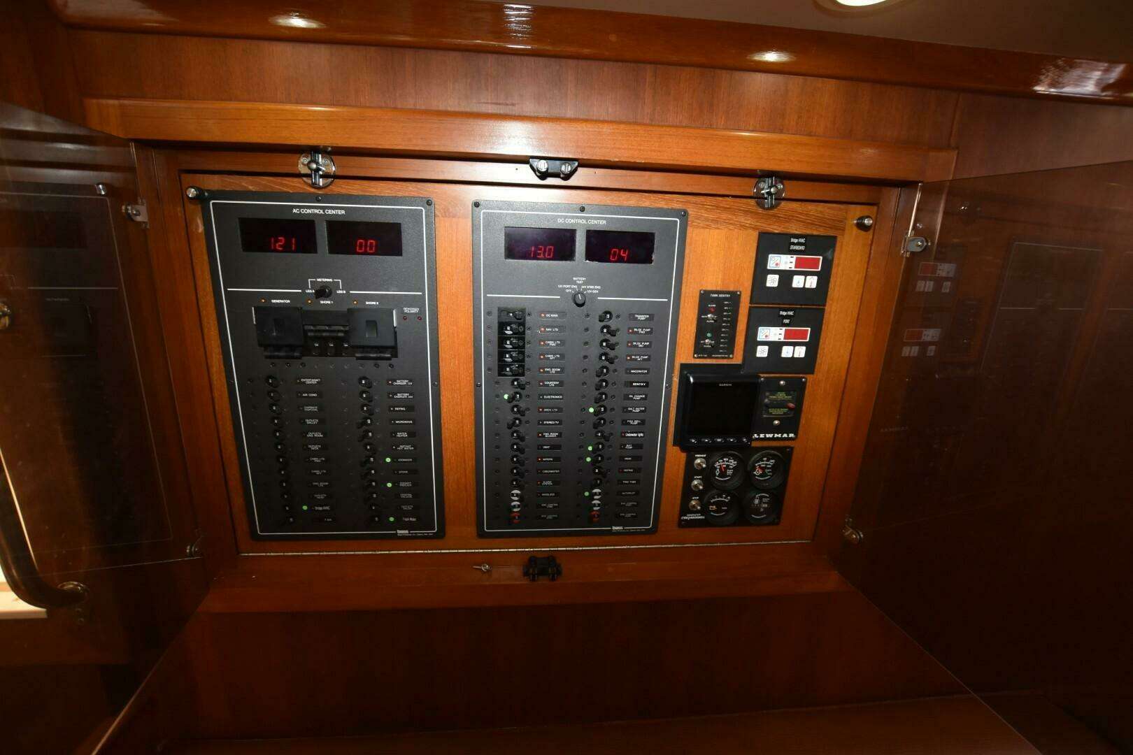 1998 Cabo 45 Express Fisherman - Image 21