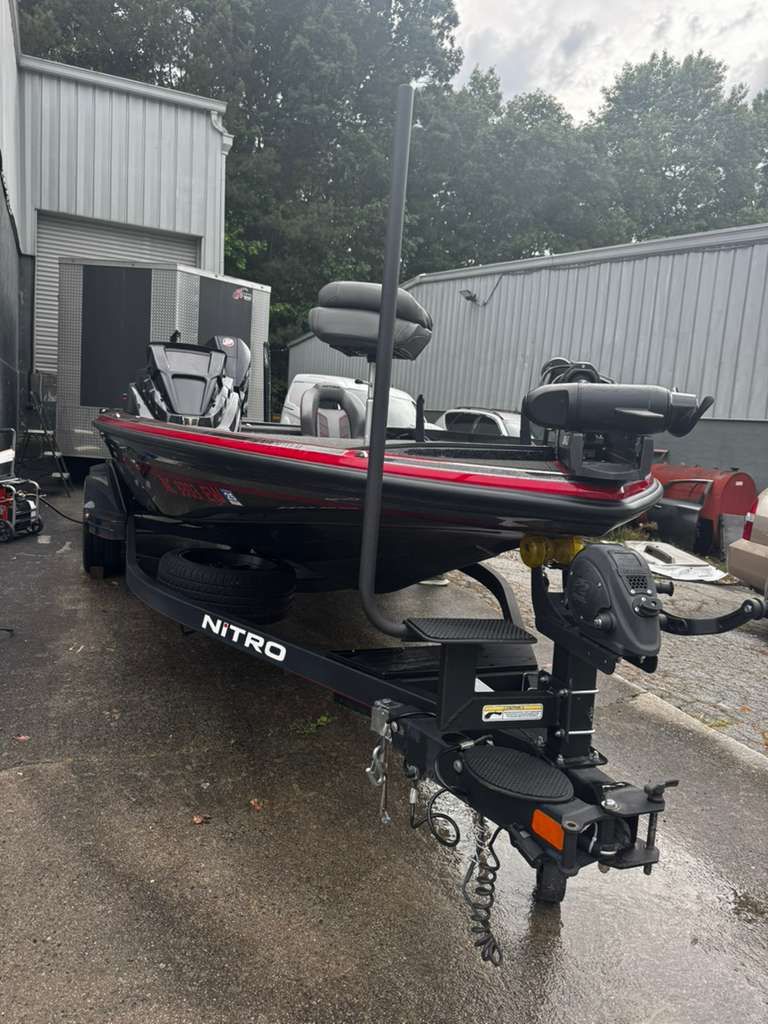 2022 Nitro Z21 XL Pro boat parked on trailer.