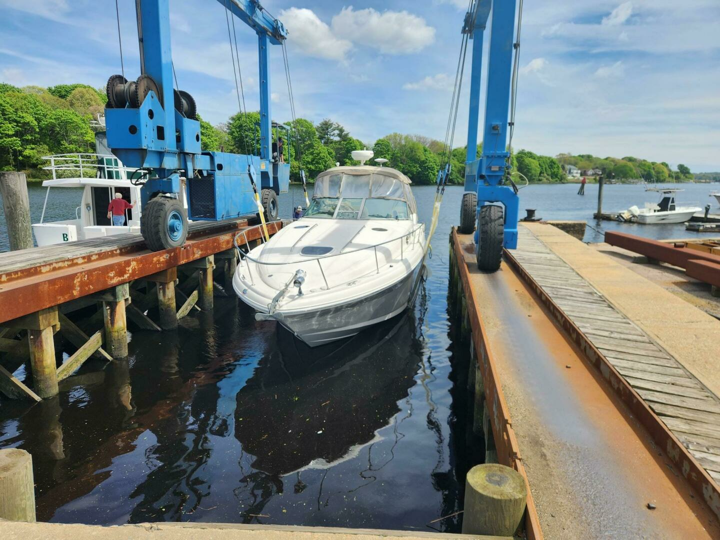 2003 Sea Ray 340 Sundancer - Image 5