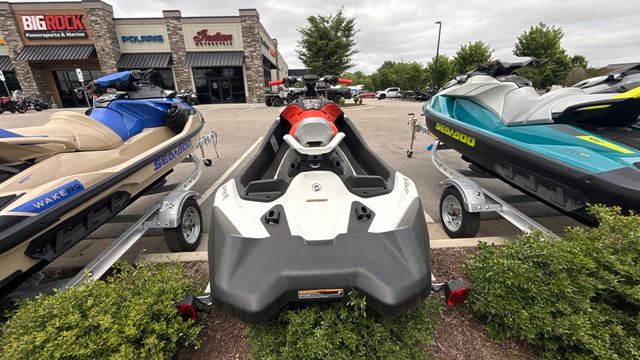 2025 Sea-Doo SPARK 3-UP 900 ACE 90 TRIXX - 4