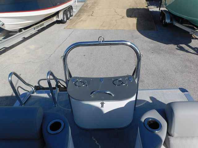 2026 Avalon Catalina Quad Lounger 25 FT - 7