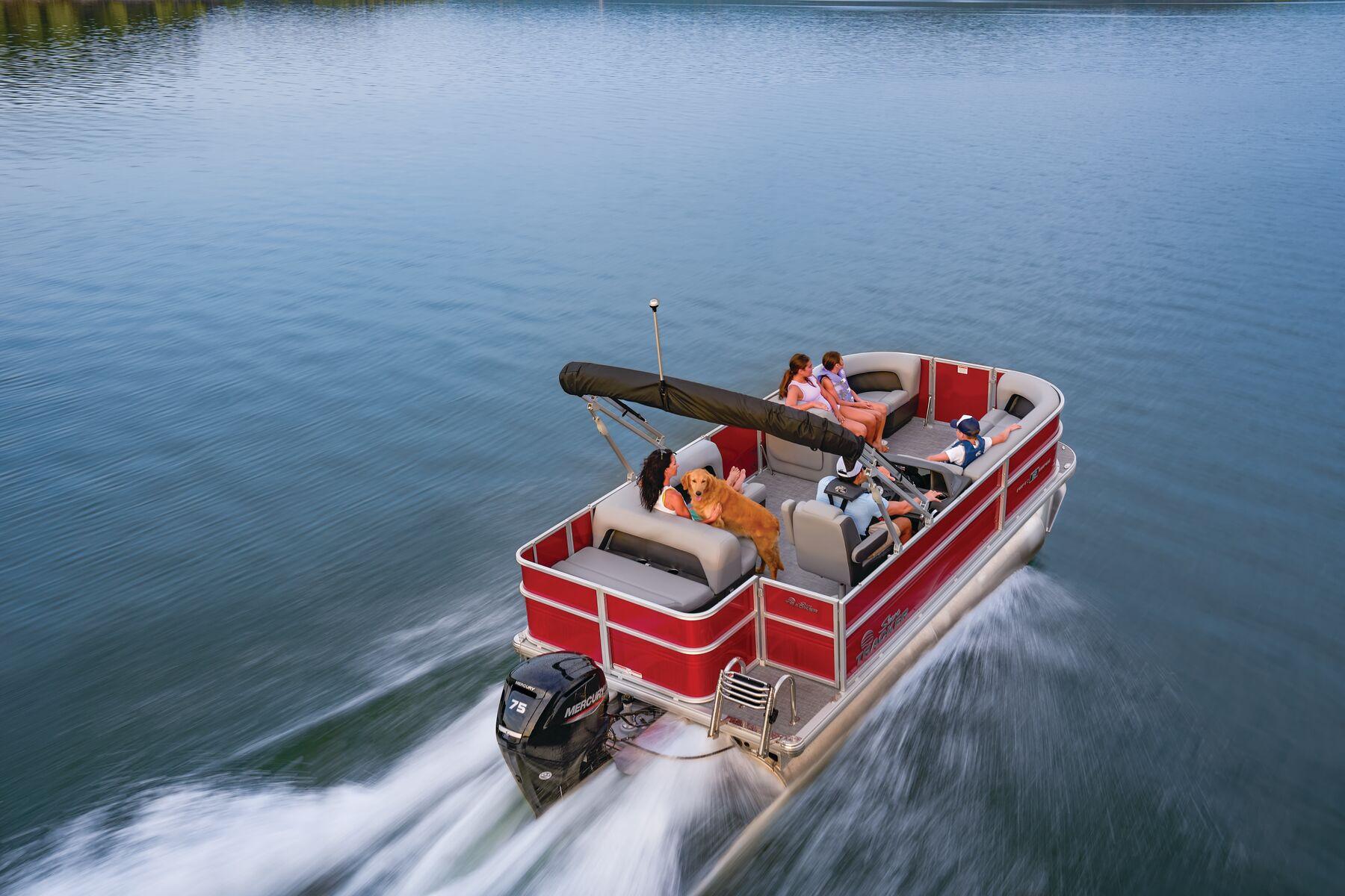 2026 Sun Tracker Party Barge 18 DLX - 4