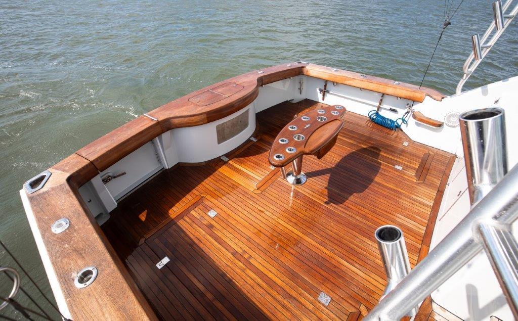 2006 Cabo 52 Express - 29