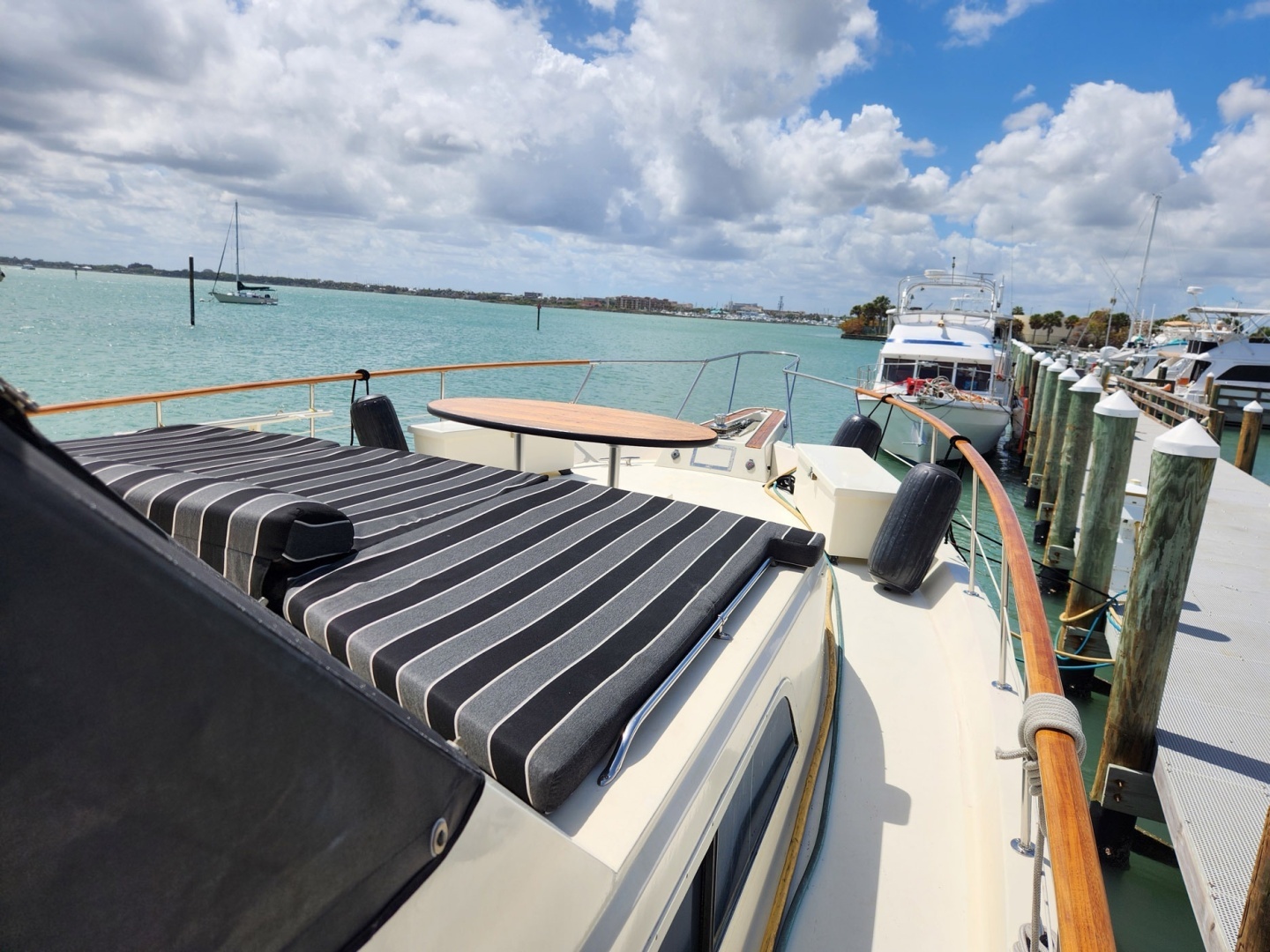 1978 Hatteras 53 Motor Yacht - Image 55