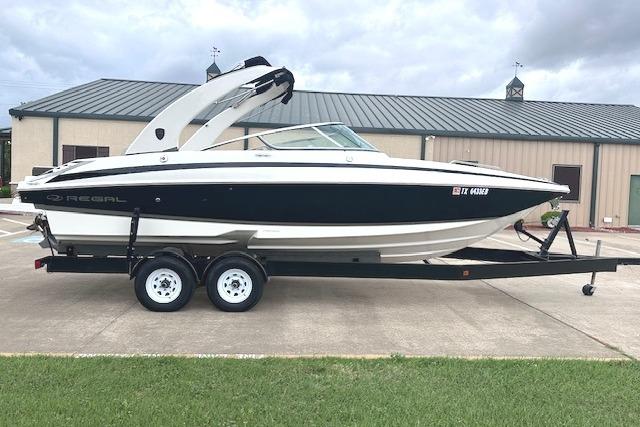 2014 Regal 27 FasDeck