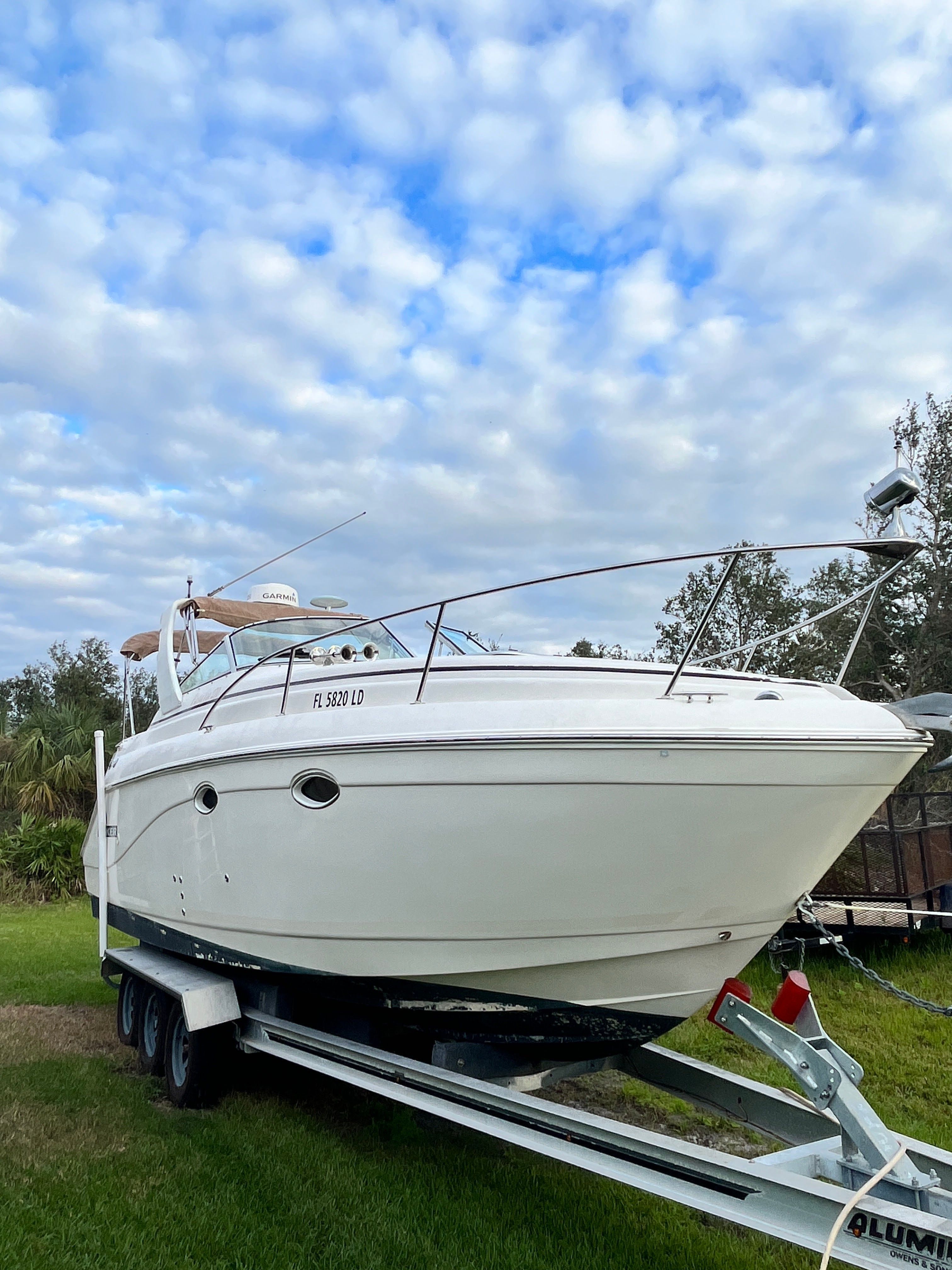 2000 Rinker Fiesta Vee 270 - 2