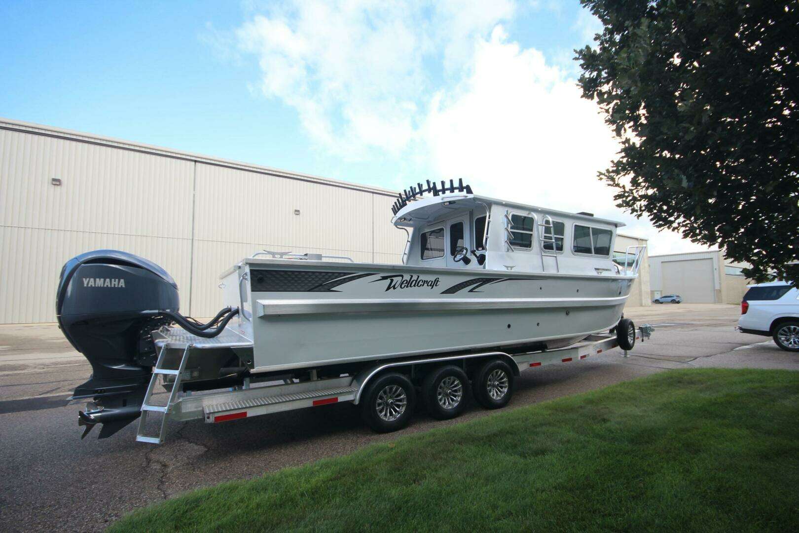 2026 Weldcraft 300 Cuddy King OS - Image 4
